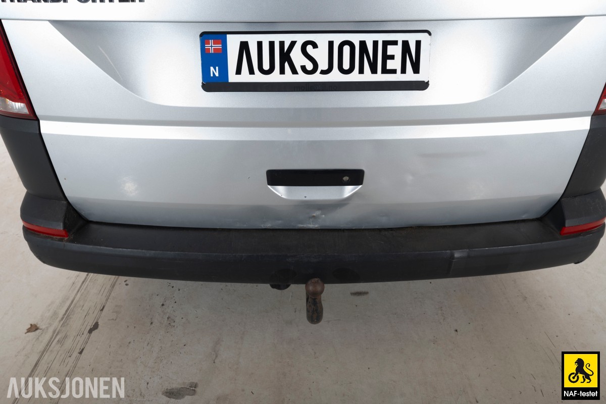 2020 VOLKSWAGEN TRANSPORTER 2,0 TDI 150HK LANG 4MOTION HENGERFESTE VARMER INNREDNING