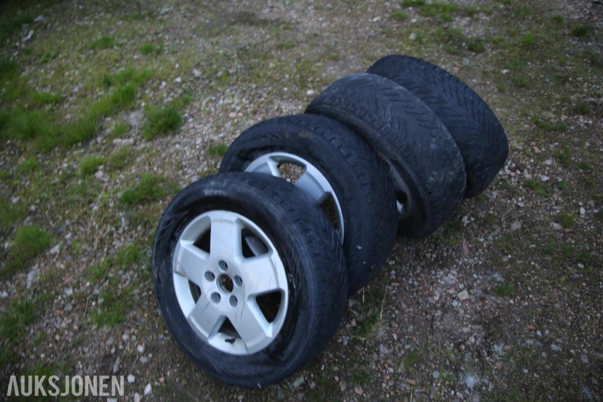 2010 Ford Focus 1.6 Bensin 109hk Cruisekontroll S+V dekk
