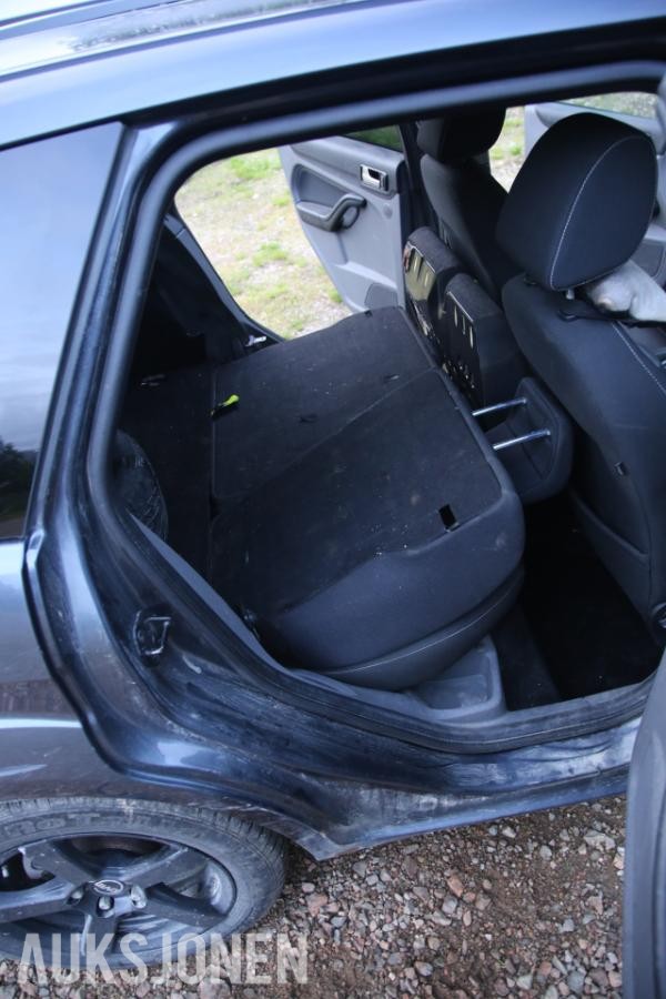 2010 Ford Focus 1.6 Bensin 109hk Cruisekontroll S+V dekk