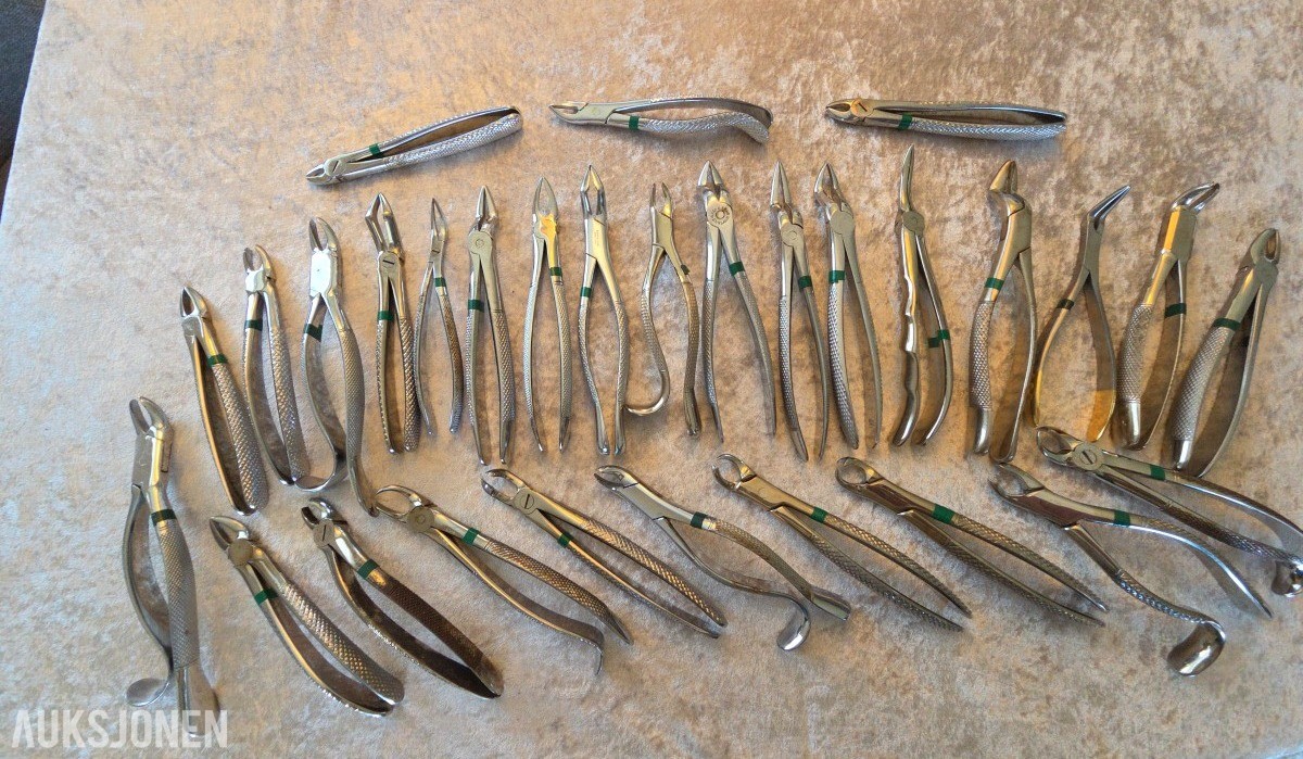 Parti med odontologiske tannekstraksjonstenger og spesialtenger – ca. 35 stk