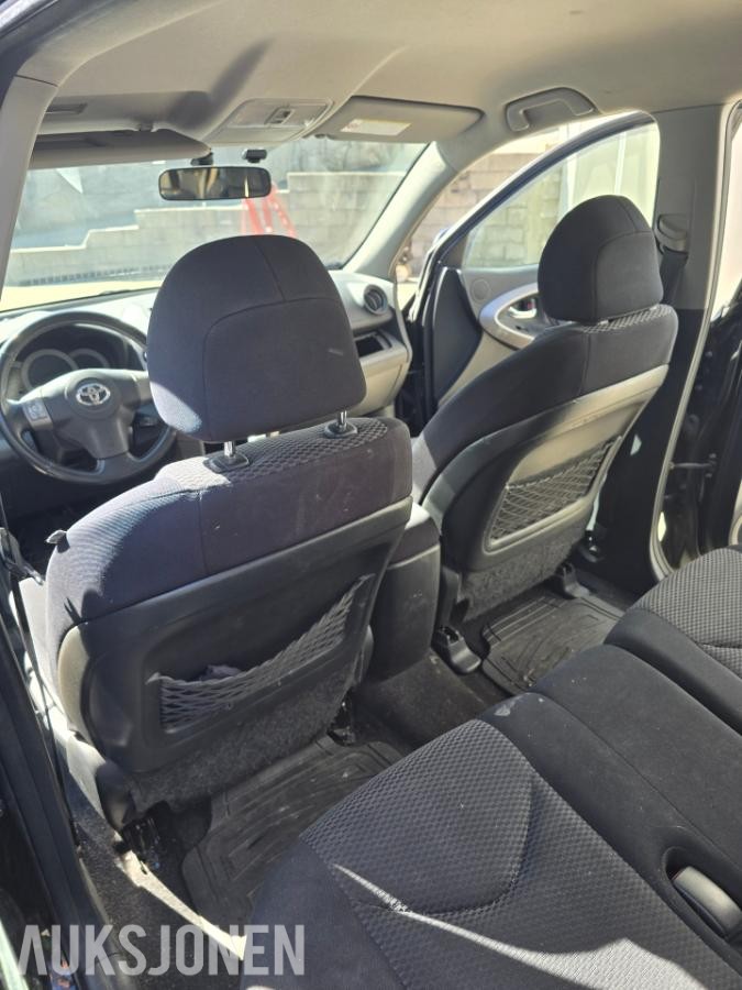 2006 Toyota RAV4 2.2 136hk 4WD 273000km