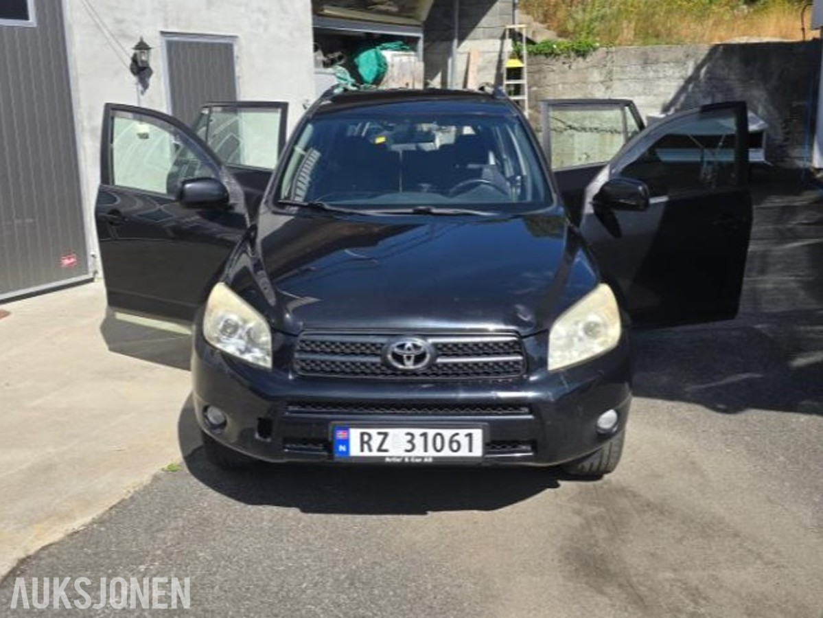 2006 Toyota RAV4 2.2 136hk 4WD 273000km