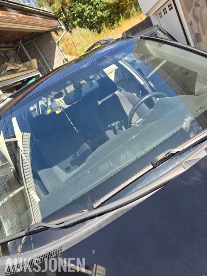 2006 Toyota RAV4 2.2 136hk 4WD 273000km