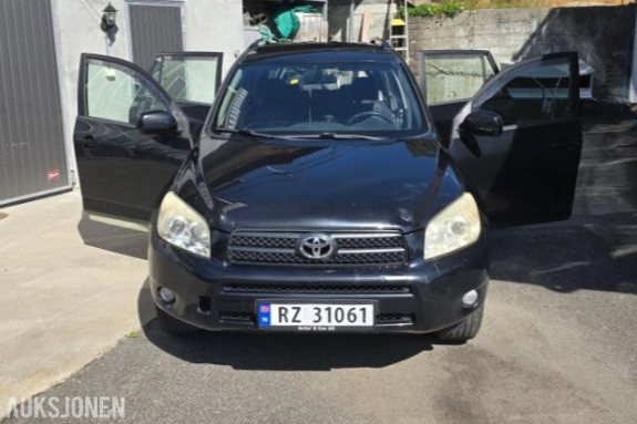 2006 Toyota RAV4 2.2 136hk 4WD 273000km