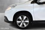 2016 Peugeot 2008 110 HK AUT 5-SETER PANO CRUISE LED-BAR 