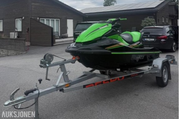 2024 Vannscooter - Kawasaki STX160X - med 2024-modell Respo-henger.