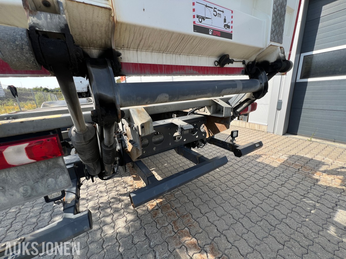 2021 Mercedes-Benz Actros 2635 6x2 vekselflakbil med Zepro bakløfter