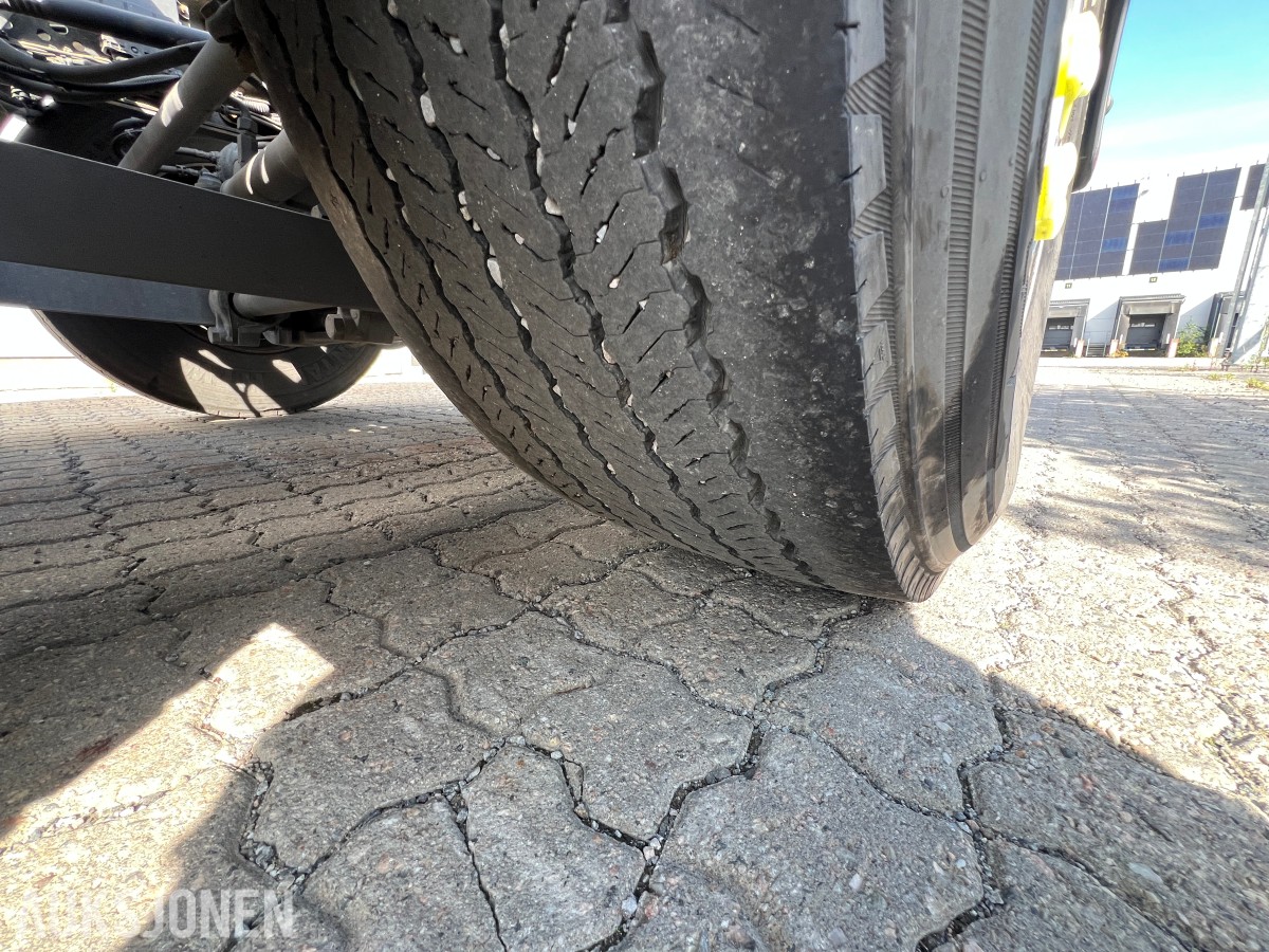 2021 Mercedes-Benz Actros 2635 6x2 vekselflakbil med Zepro bakløfter
