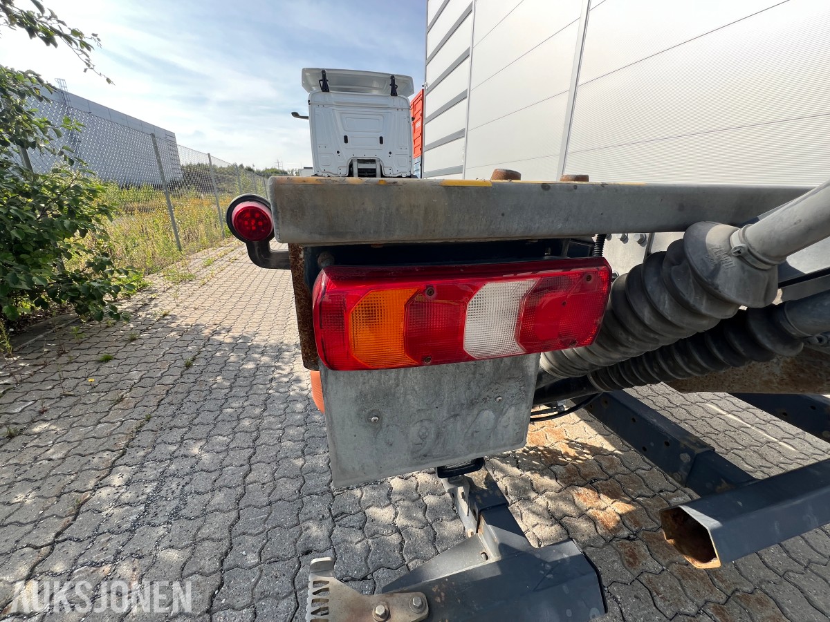 2021 Mercedes-Benz Actros 2635 6x2 vekselflakbil med Zepro bakløfter
