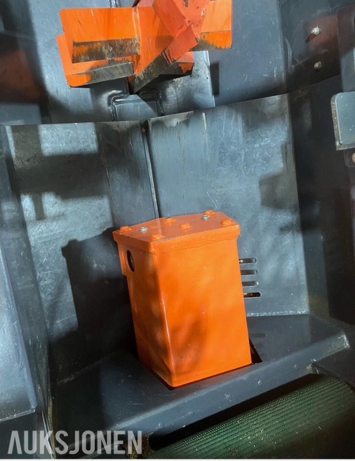 2024 Gran XL Ø50 vedmaskin -  hydraulisk stokkebord - joystick