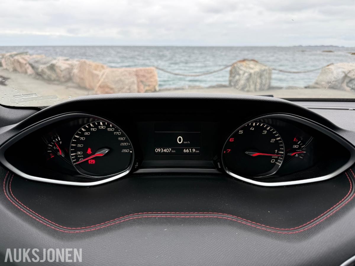 2015 Peugeot 308 SW 1,2 PureTech, Cruisekontroll, S+V dekk