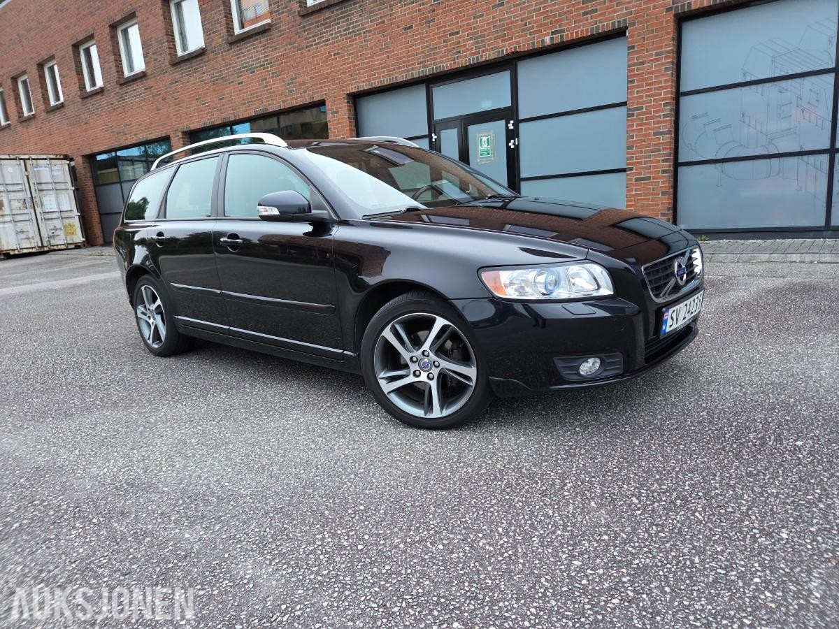 2012 Volvo V50 1,6D 114hk Manuell Bluetooth Aluminiumpedaler 128 400 km