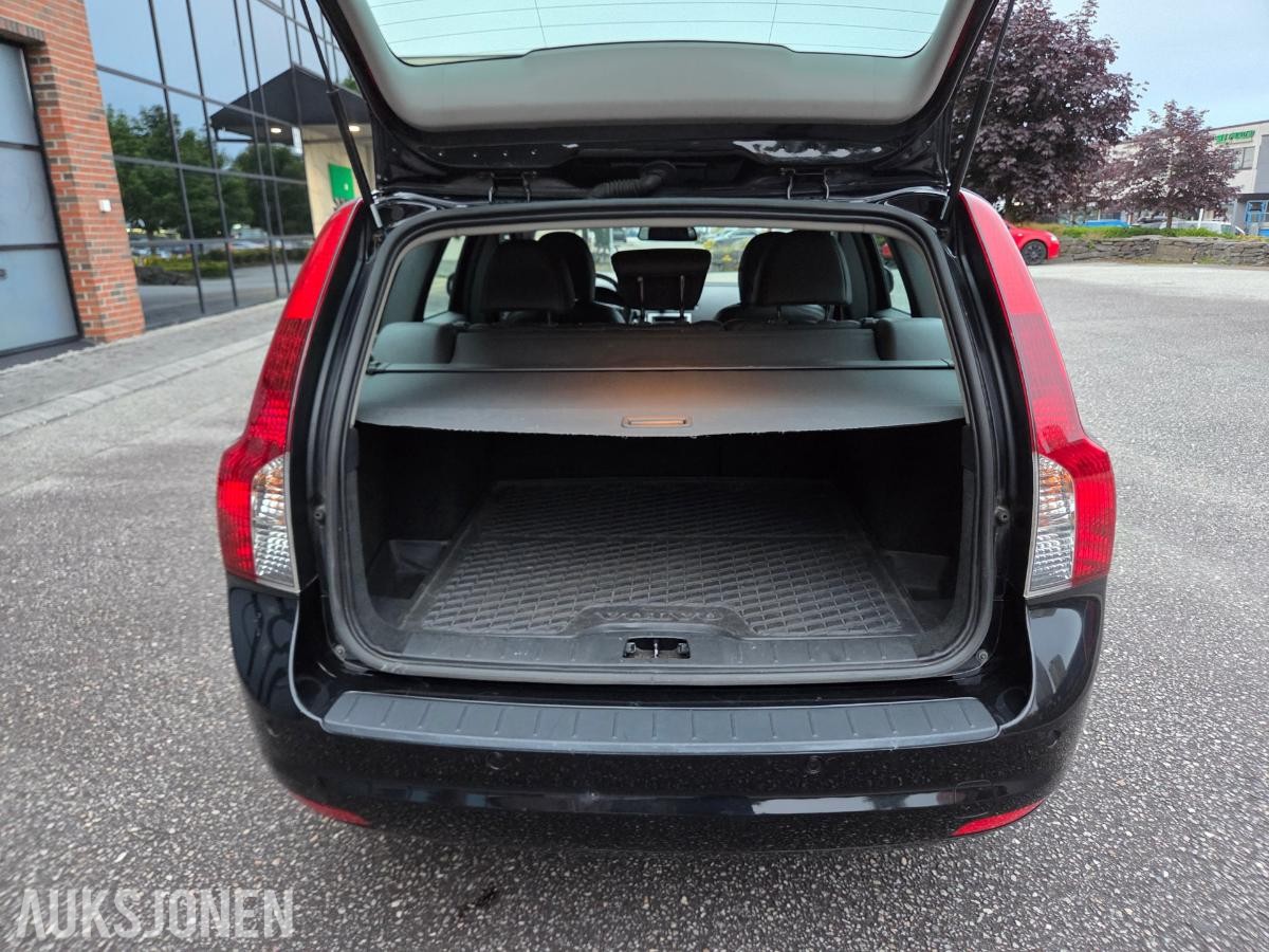 2012 Volvo V50 1,6D 114hk Manuell Bluetooth Aluminiumpedaler 128 400 km