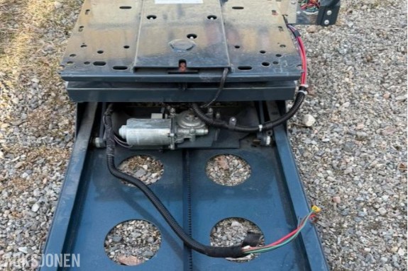 2010 Ricon R1209, To stk. vribare innretning til bilstoler