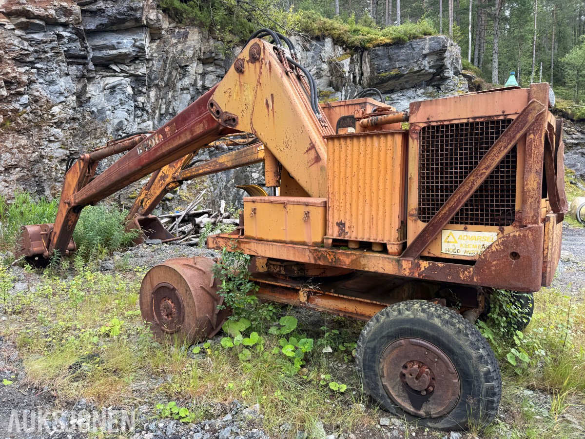1971 Brøyt X2B gravemaskin – 4-hjuls – Skuffe – Prosjekt/restaureringsobjekt