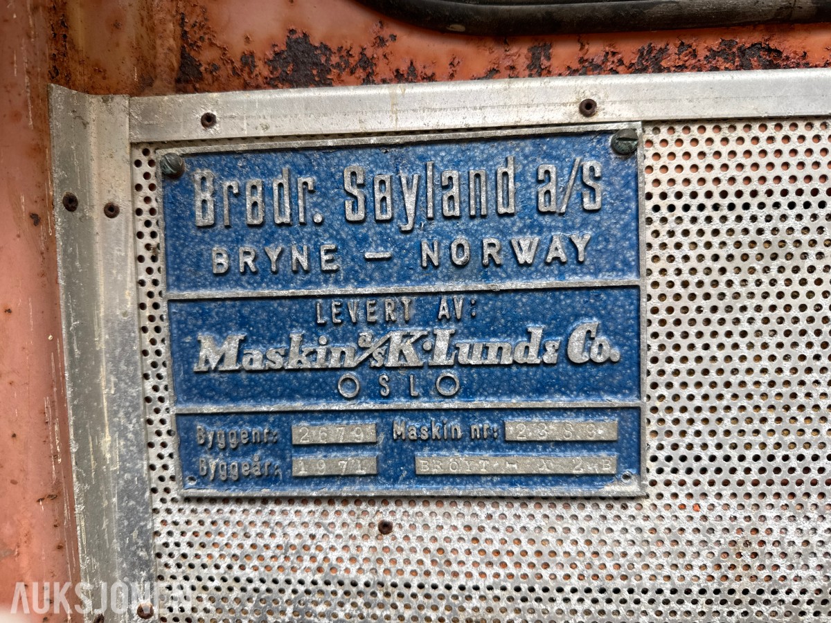 1971 Brøyt X2B gravemaskin – 4-hjuls – Skuffe – Prosjekt/restaureringsobjekt