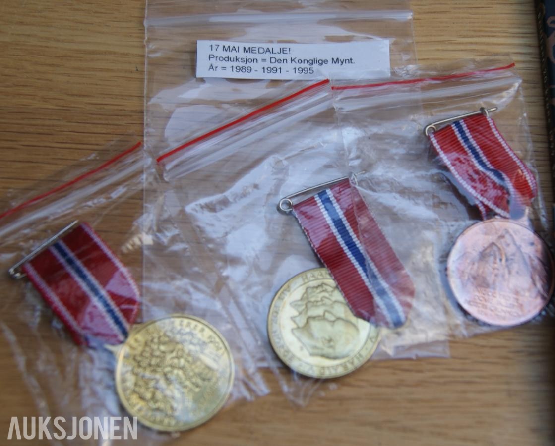 Norske 17.mai medaljer med bånd - Ulike Minnemynter!