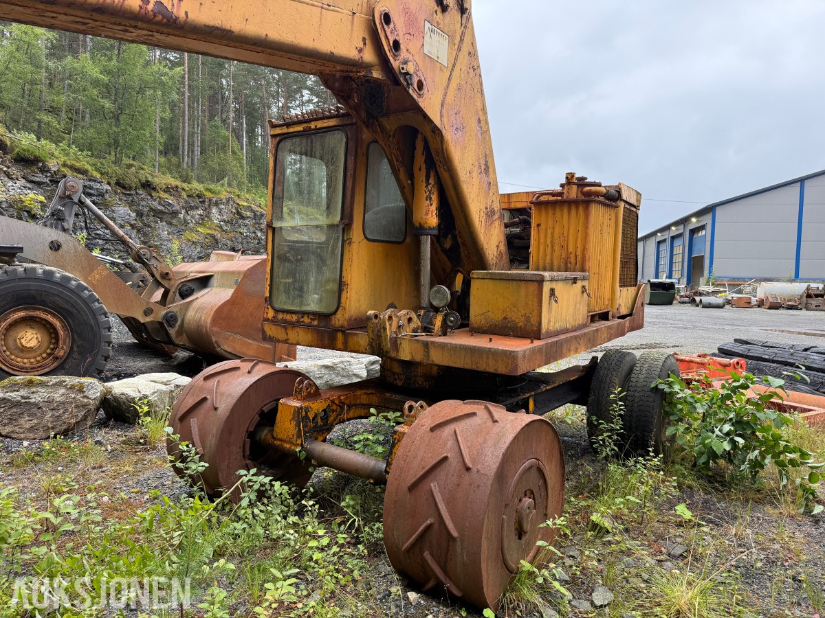 1971 Brøyt X2B gravemaskin – 4-hjuls – Skuffe – Prosjekt/restaureringsobjekt