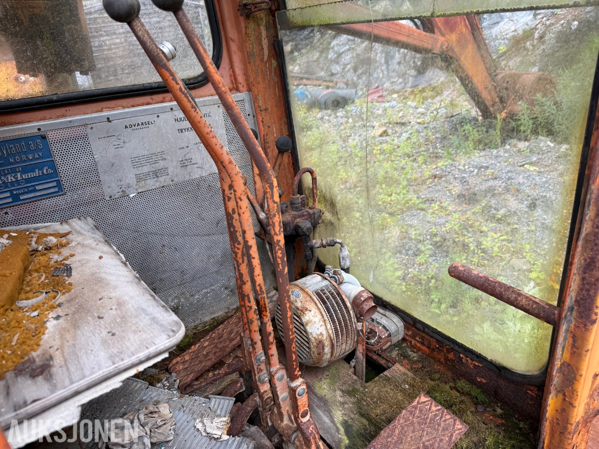 1971 Brøyt X2B gravemaskin – 4-hjuls – Skuffe – Prosjekt/restaureringsobjekt