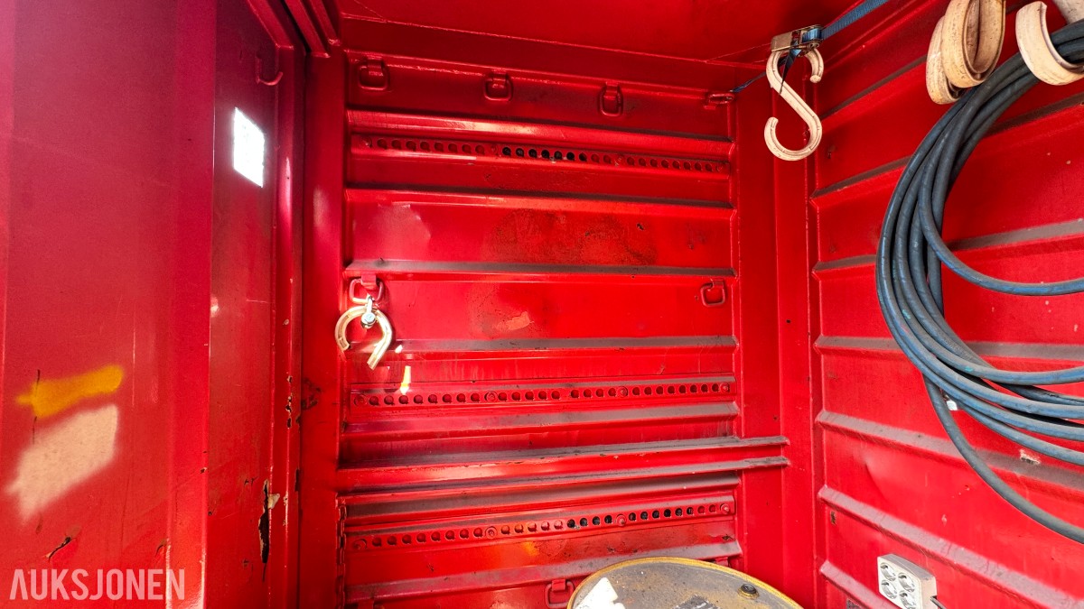 Offshorecontainer / verkstedcontainer med innredning