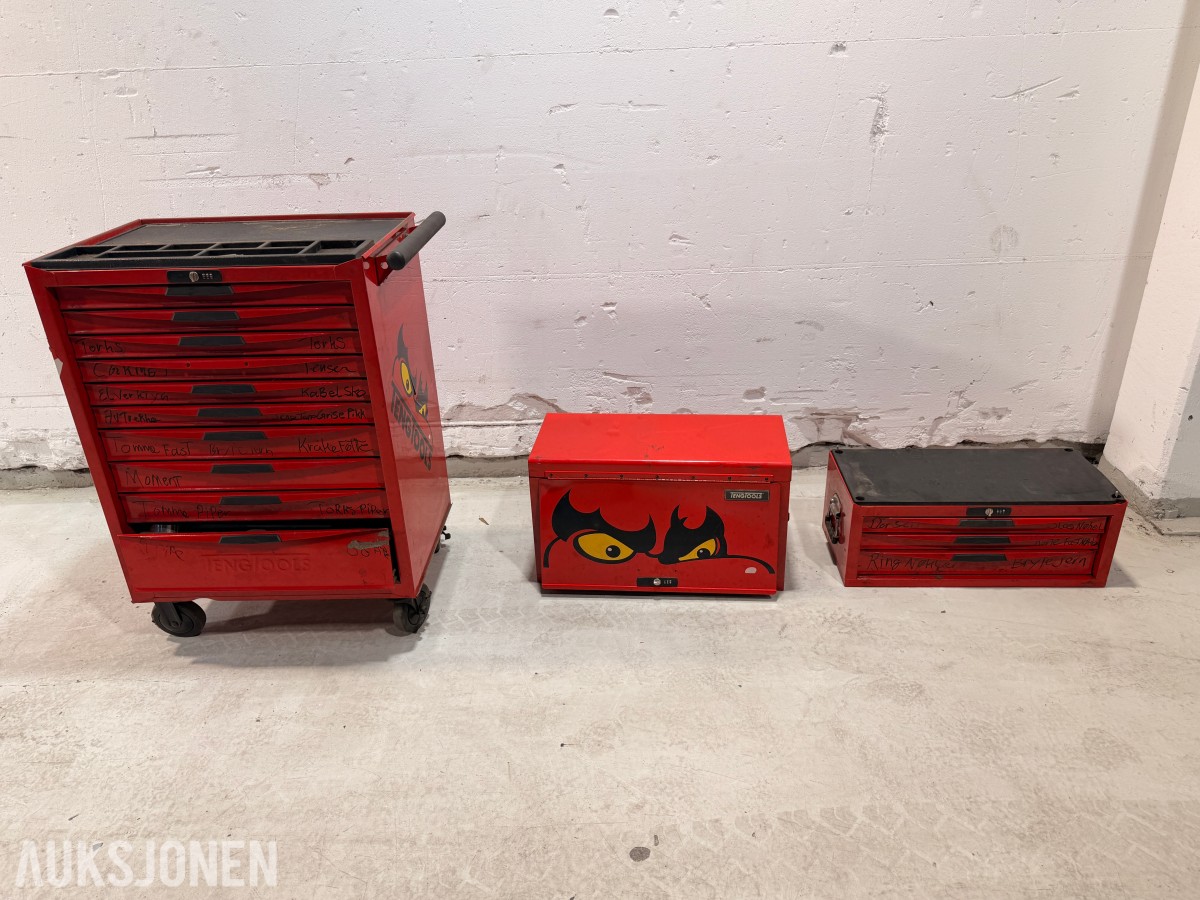 Teng Tools verktøyvogn med verktøykasser og håndverktøy