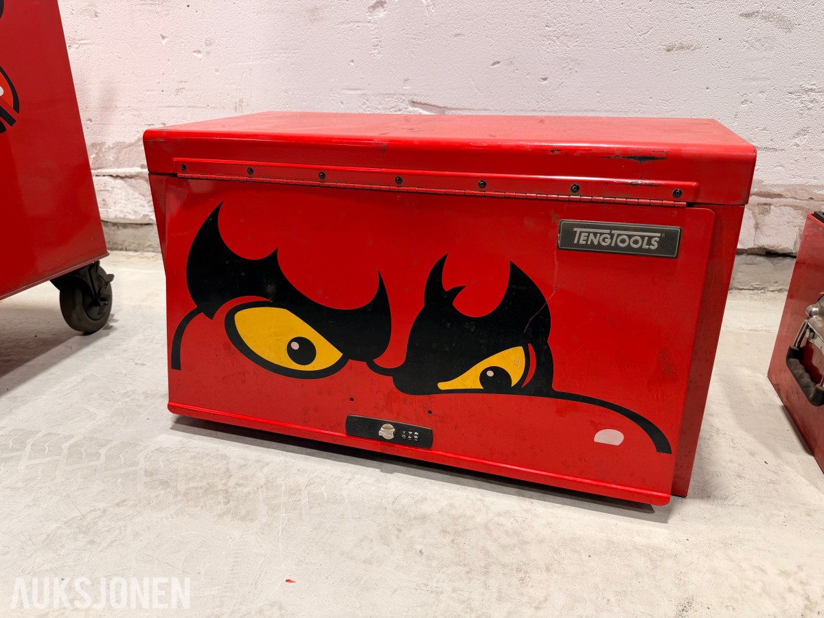 Teng Tools verktøyvogn med verktøykasser og håndverktøy