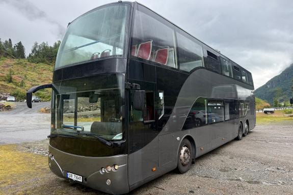 Ayats Bravo I Dobbeltdekker Buss 6x2 – Voith Automat – 76+20+1 seter – 280 128 km