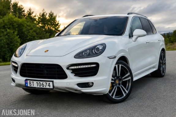2014 Porsche Cayenne Turbo S, 153000km, Cruisekontroll, Hengerfeste, Ryggekamera, Skinninteriør, S+V dekk, EU OK til 04.2028