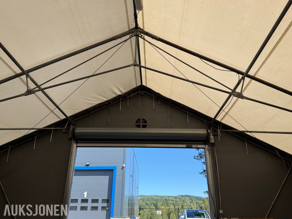 2014 RHA-Hall ventilert telt med elektrisk port / 10x21x3,35