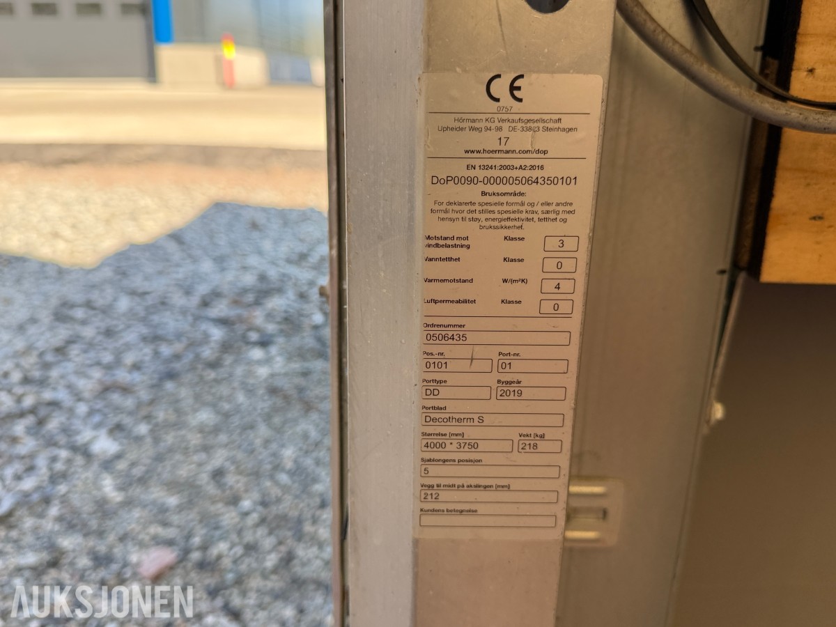 2014 RHA-Hall ventilert telt med elektrisk port / 10x21x3,35