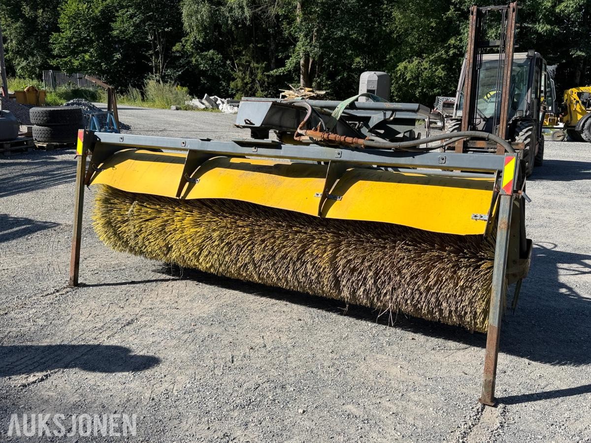 2018 Stark AH3000S feiekost med BM-feste