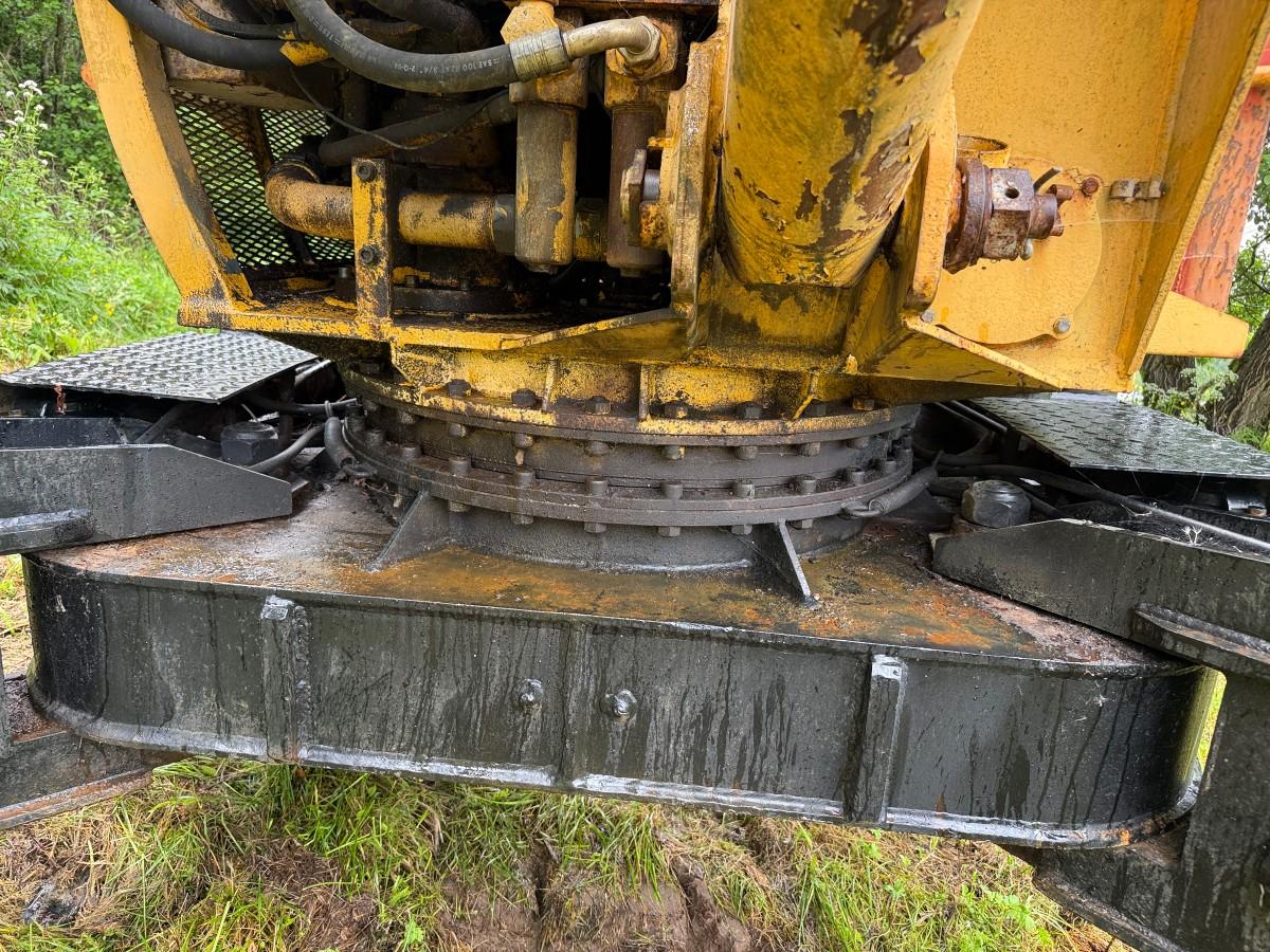 1985 - Menzi Muck 5000 T1 – Gåmaskin / Spindelgraver