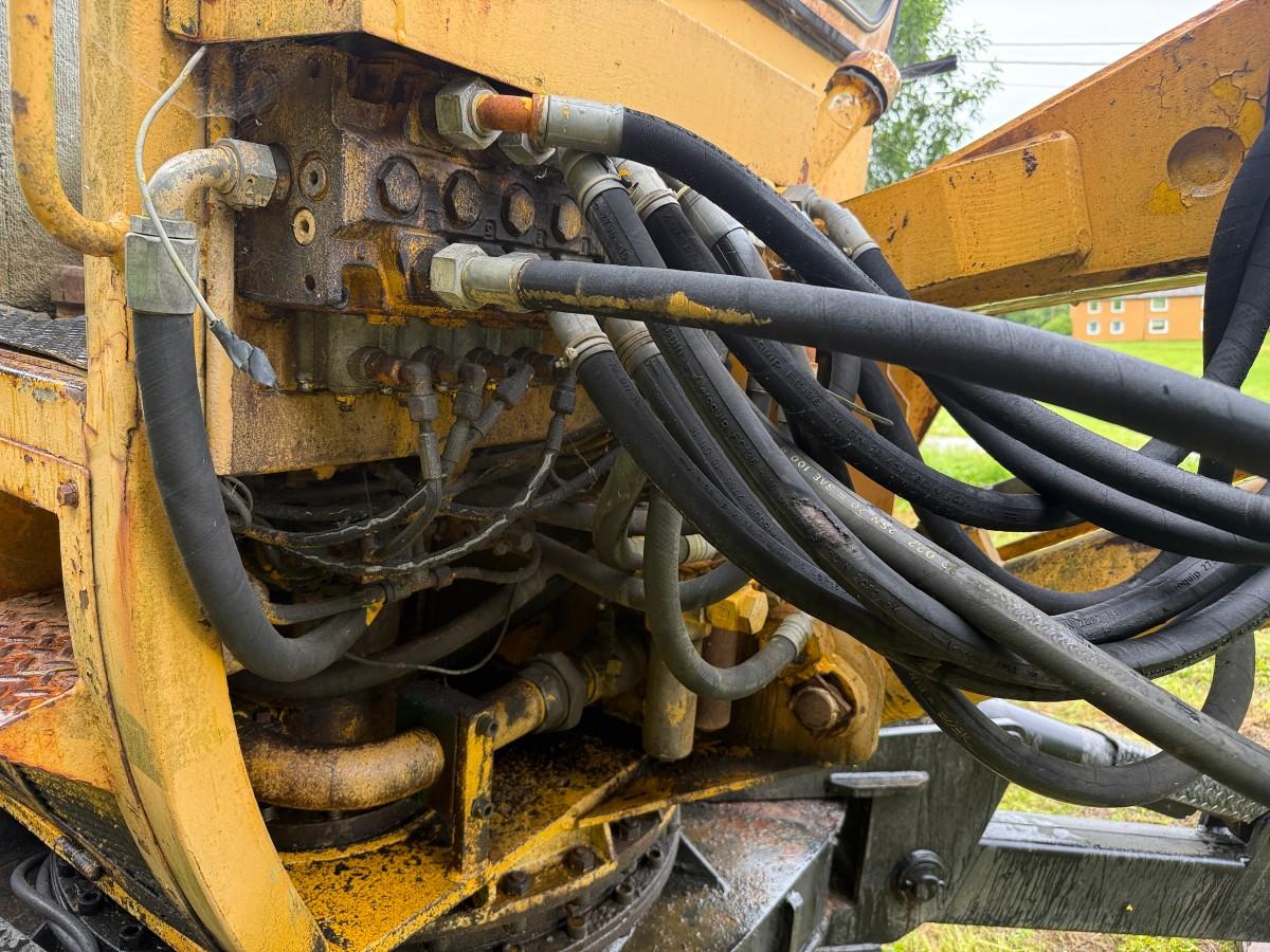1985 - Menzi Muck 5000 T1 – Gåmaskin / Spindelgraver