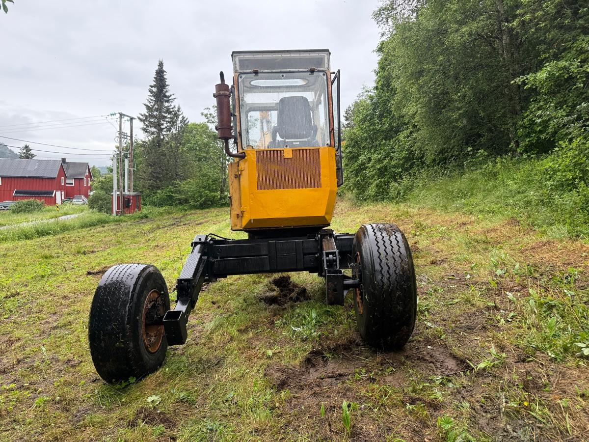 1985 - Menzi Muck 5000 T1 – Gåmaskin / Spindelgraver