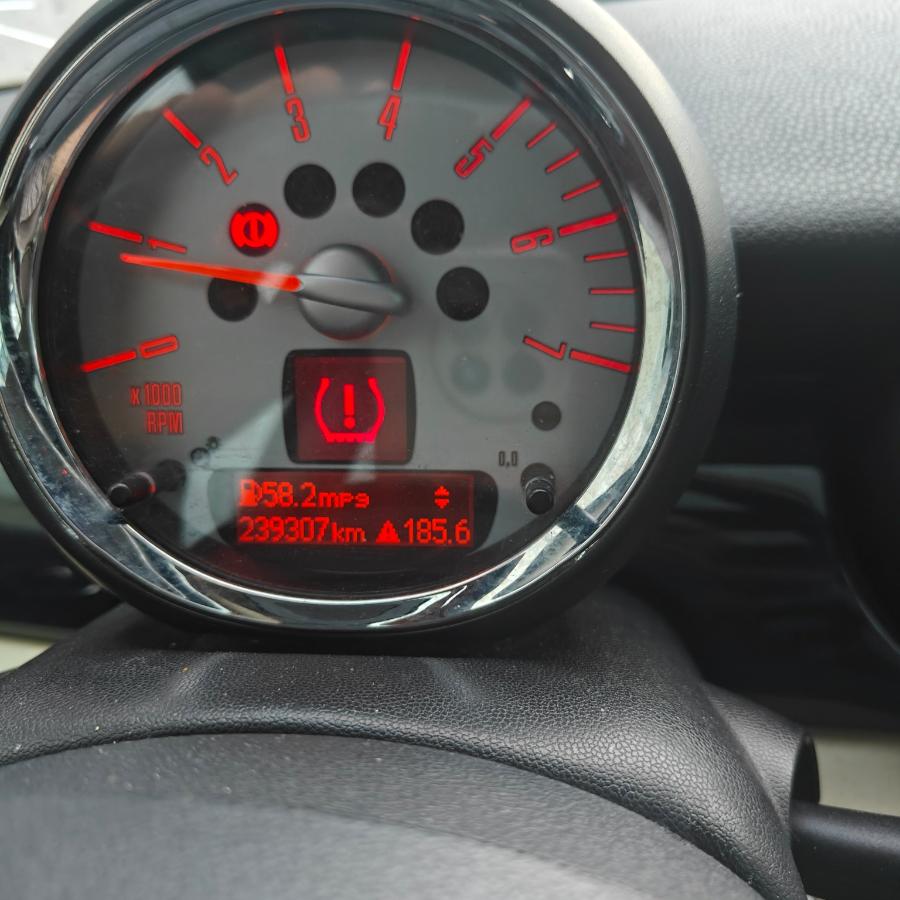 2008 Mini Clubman 1.6 109hk delskinn parkeringssensor skinninteriør soltak eu ok 02.2027 