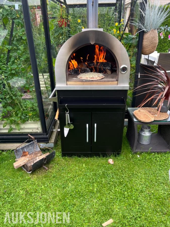 2026 PIZZAOVN VEDFYRT - RUSTFRITT STÅL. 