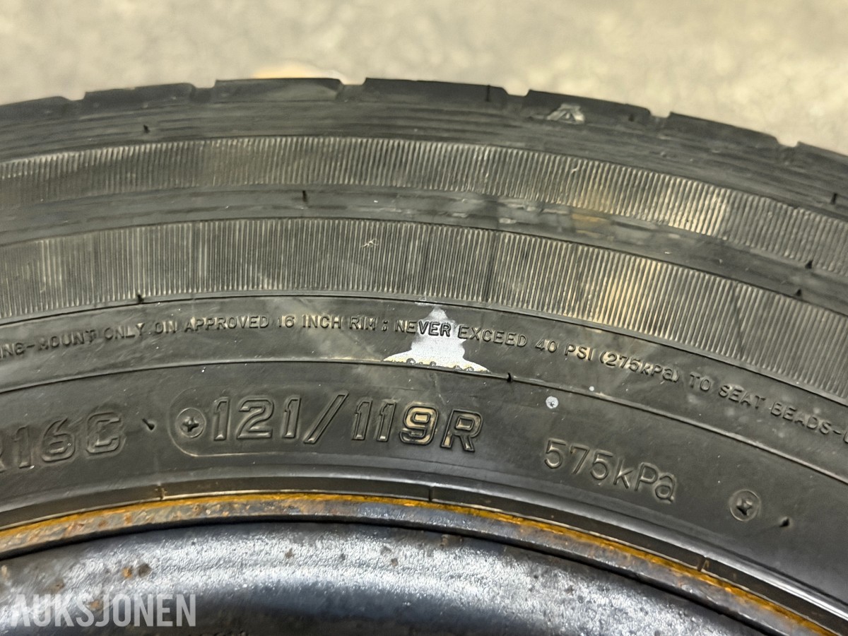 3 stk. LINAM VAN01 235/65 R16C dekk på stålfelg