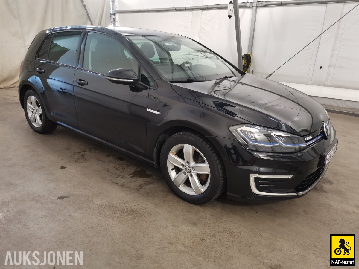 2019 Volkswagen E-GOLF 136 HK ACC VARMEPUMPE KAMERA LED SKINN FJERNLYSASSISTENT