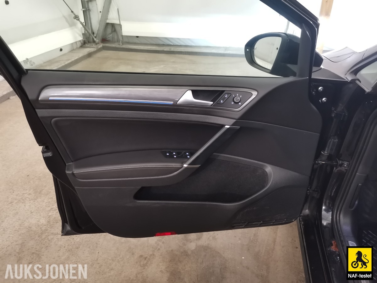 2019 Volkswagen E-GOLF 136 HK ACC VARMEPUMPE KAMERA LED SKINN FJERNLYSASSISTENT