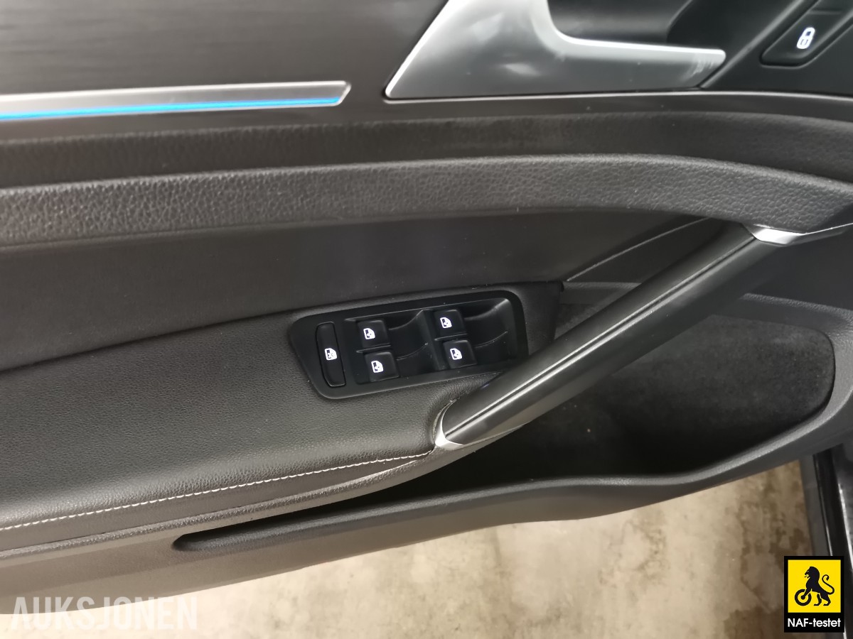 2019 Volkswagen E-GOLF 136 HK ACC VARMEPUMPE KAMERA LED SKINN FJERNLYSASSISTENT