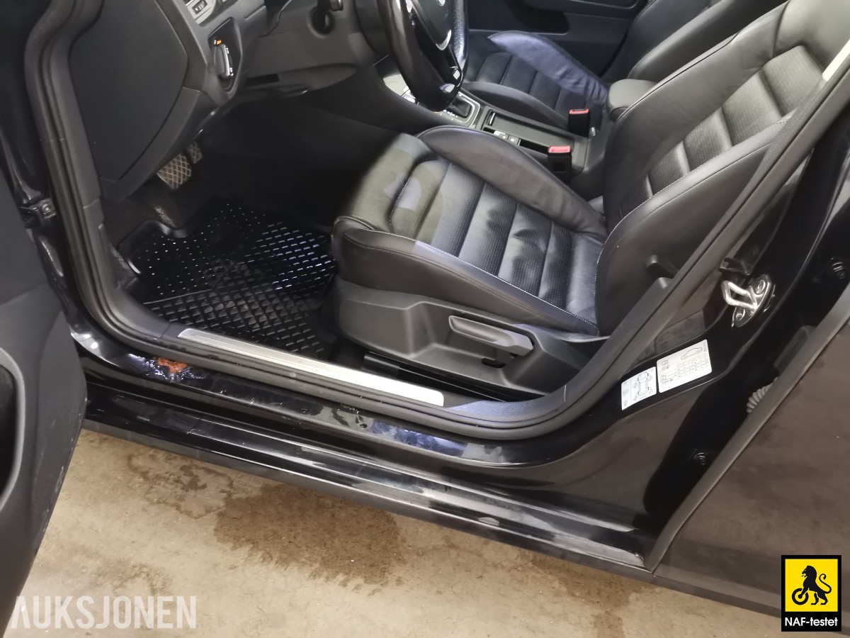 2019 Volkswagen E-GOLF 136 HK ACC VARMEPUMPE KAMERA LED SKINN FJERNLYSASSISTENT