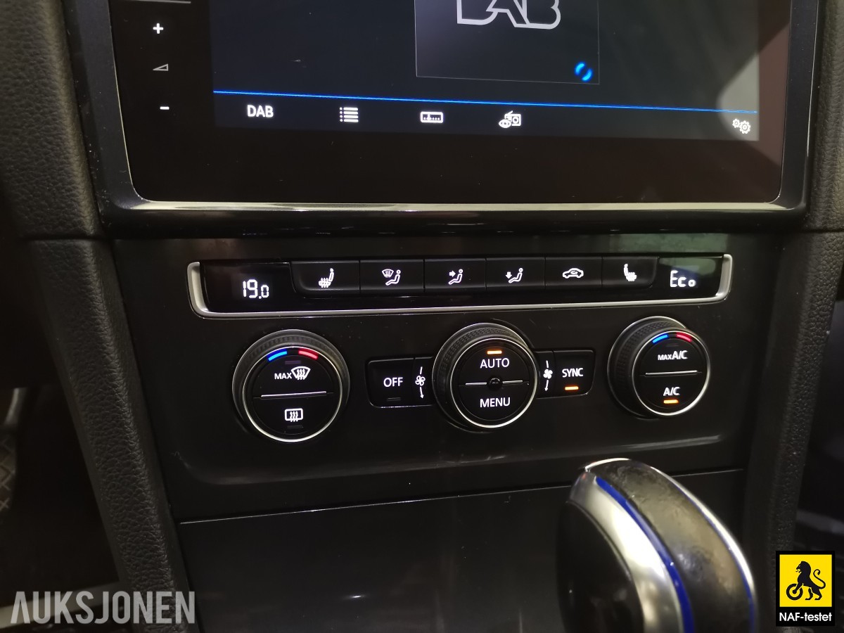 2019 Volkswagen E-GOLF 136 HK ACC VARMEPUMPE KAMERA LED SKINN FJERNLYSASSISTENT