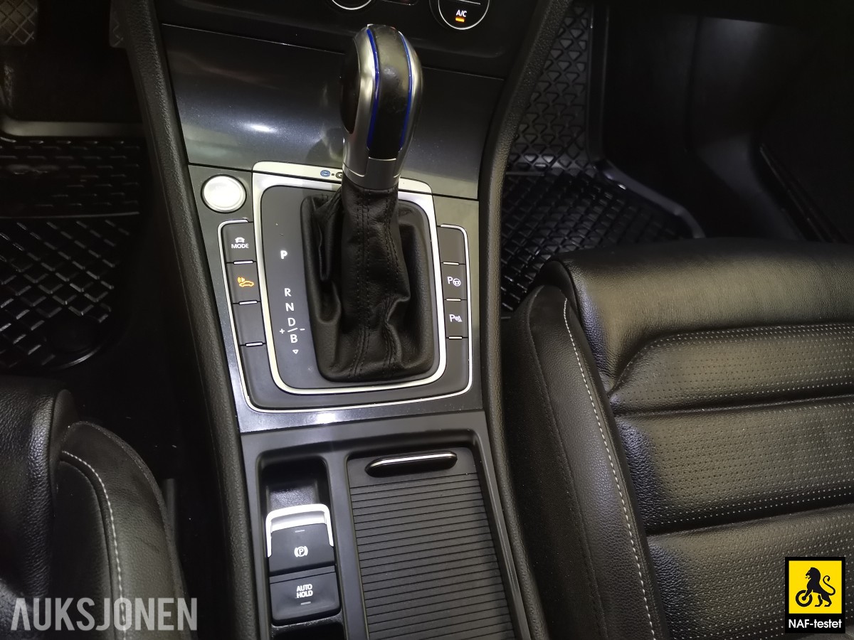 2019 Volkswagen E-GOLF 136 HK ACC VARMEPUMPE KAMERA LED SKINN FJERNLYSASSISTENT