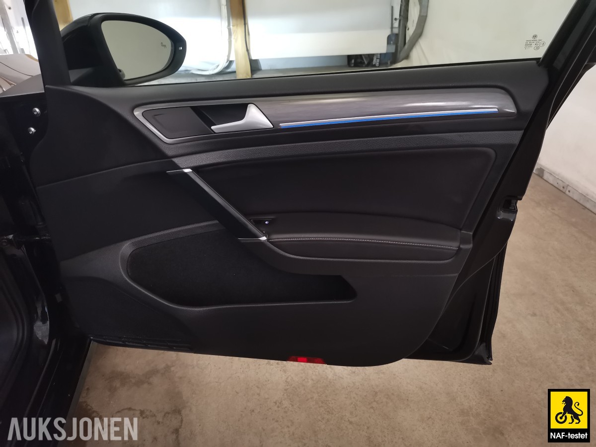 2019 Volkswagen E-GOLF 136 HK ACC VARMEPUMPE KAMERA LED SKINN FJERNLYSASSISTENT