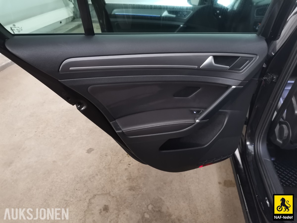 2019 Volkswagen E-GOLF 136 HK ACC VARMEPUMPE KAMERA LED SKINN FJERNLYSASSISTENT
