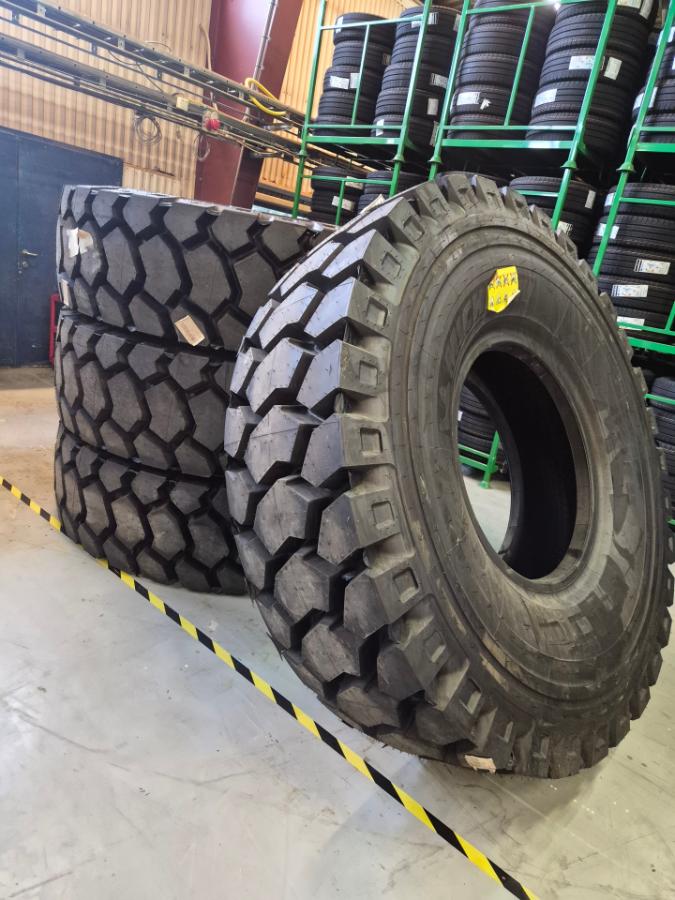 4 STK MICHELIN X-TRACTION 21.00R33 E4T tipptruckdekk / dekk til tipptruck
