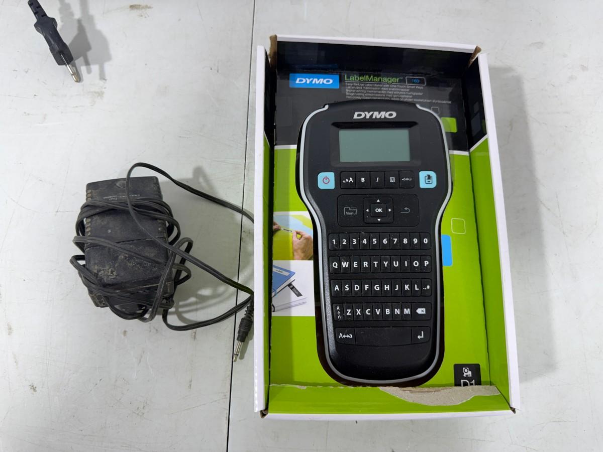 Kontorutstyr – Logitech MK710, Lenovo, DYMO LabelManager 160, Exibel og Konftel