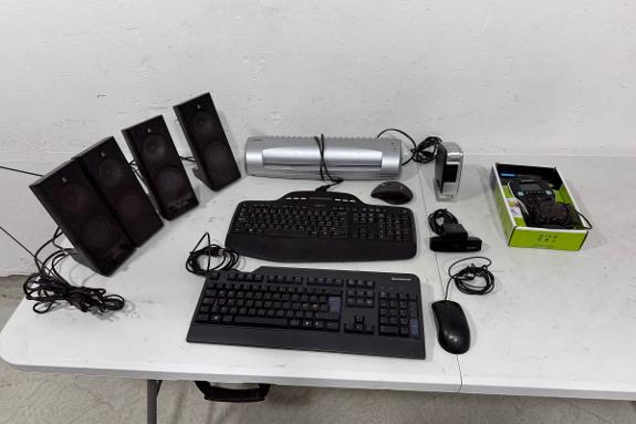 Kontorutstyr – Logitech MK710, Lenovo, DYMO LabelManager 160, Exibel og Konftel