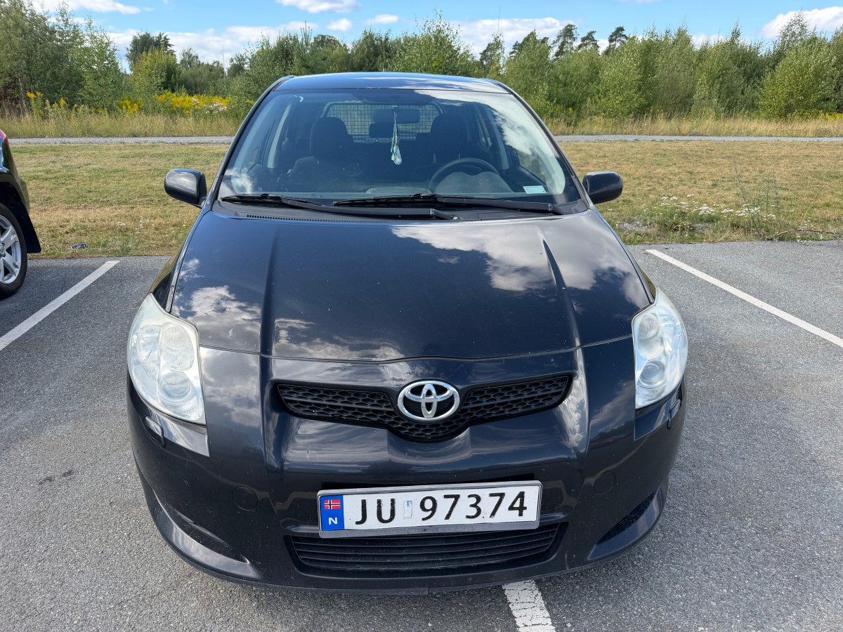 2008 Toyota AURIS 1.4-90 D /EU-OK / H.feste / Automat / 1-eiers bil