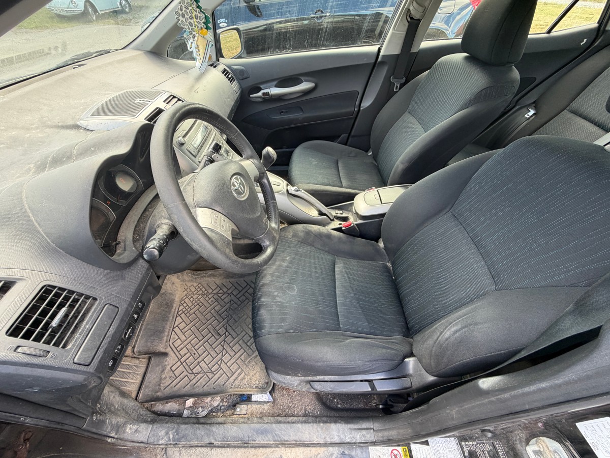 2008 Toyota AURIS 1.4-90 D /EU-OK / H.feste / Automat / 1-eiers bil